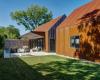Arquitectura为阿根廷的Casa DaB创造了草屋顶