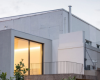 ATKAArquitectos使用软木壁板将CasaBonjardim内部的噪音降至最低